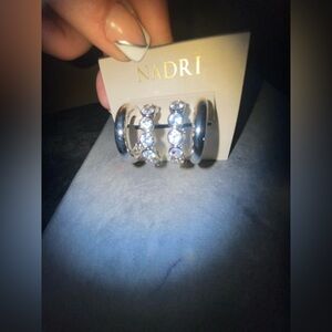 BNWT Nadri Farrah Bezel Stone Hoop Set in Rhodium